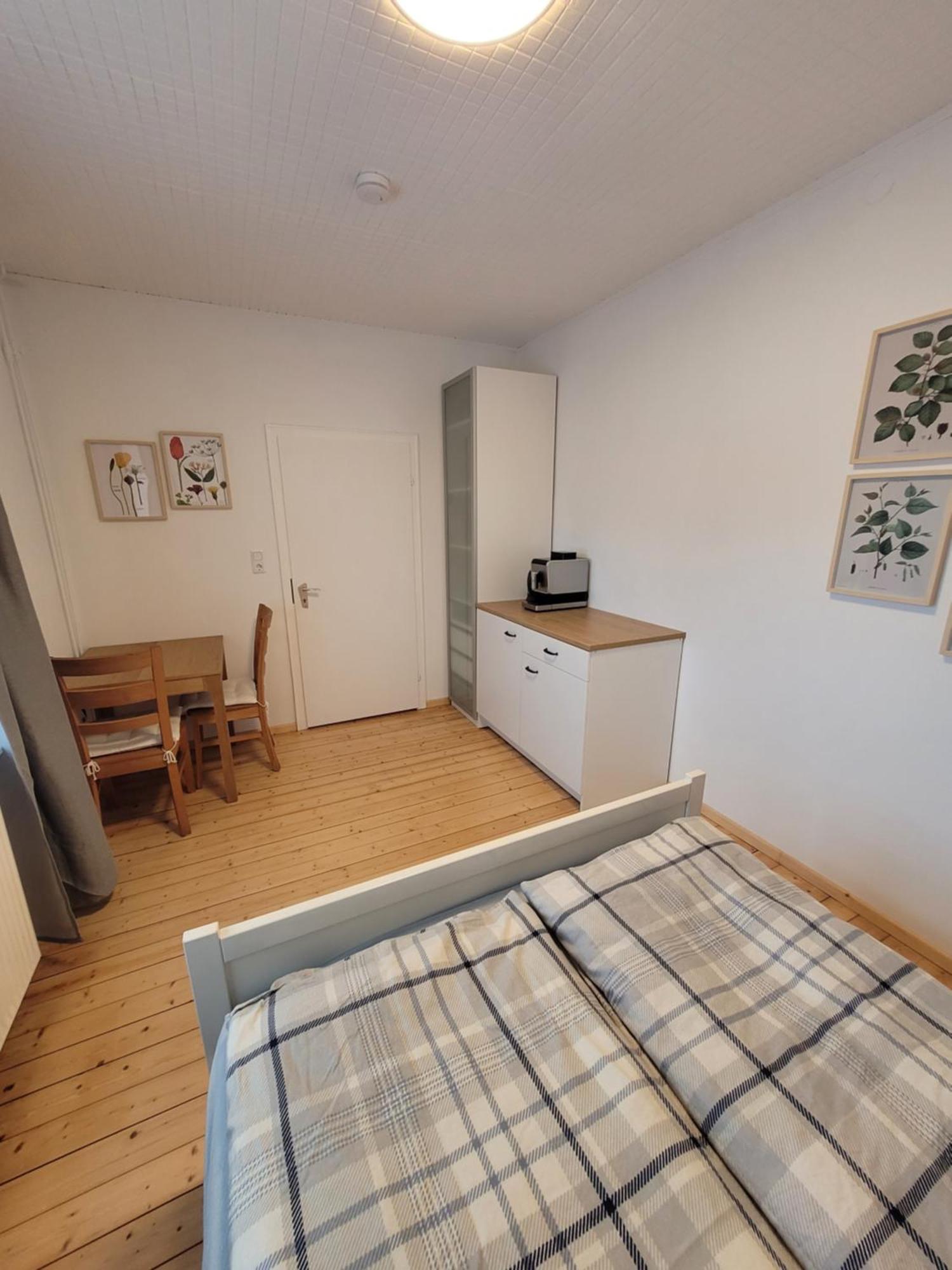 Ruhige, Kleine Unterkunft In Weyhe, Naehe Bremen Esterno foto